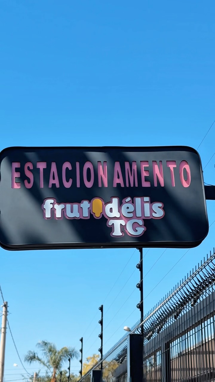 Fachada renovada da Sorveteria Frutidélis TG em Birigui